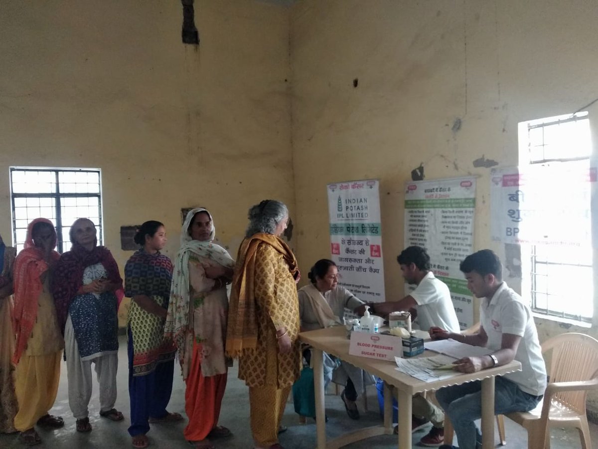 RokoCancer's tweet photo. Roko Cancer Charitable Trust under CSR compliance of Indian Potash Limited held cancer awareness, screening and early detection camp at Community centre, sectoe 49 Barola, Noida on 20 November 2019. # RokoCancer # IPL2019 #Breastcancerawareness #canceriscurable. https://t.co/BVJoFLTDeu