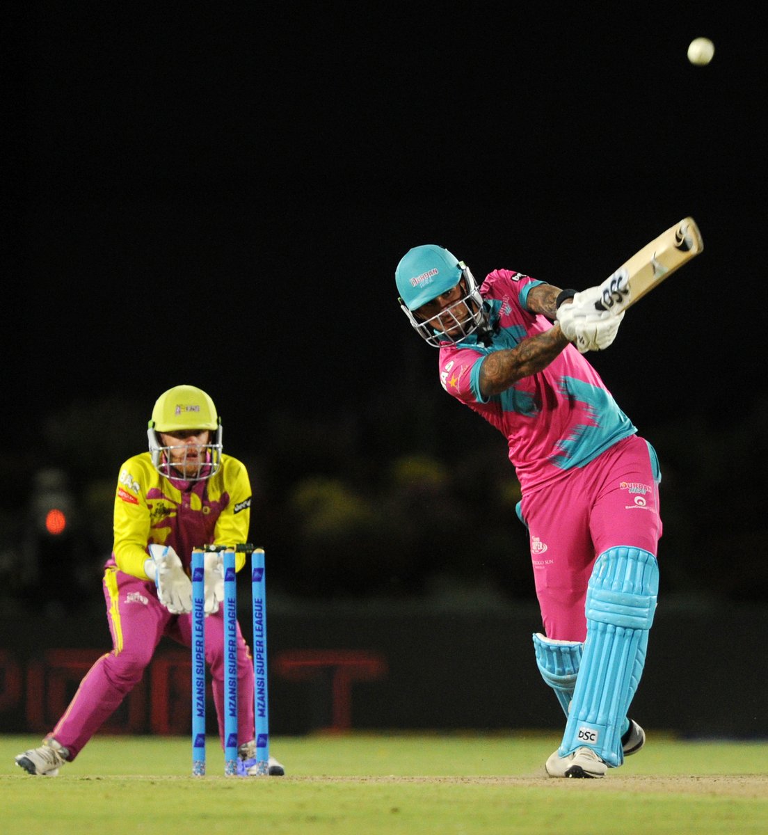 An unbeaten 97 from <a href="/AlexHales1/">Alex Hales</a> helped the Durban Heat to a third @MSL_T20 win on the trot when they chased down 195 to beat the <a href="/Paarl_Rocks/">Cricket Boland</a> by six wickets in Paarl on Wednesday.

Read more: bit.ly/2DPi4qQ