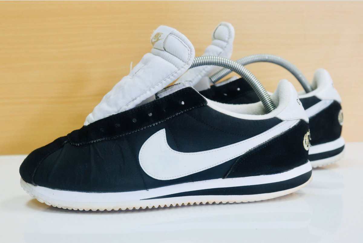SneakyCleanSA's tweet photo. Some of this weeks top picks. Vans Classic vs Nike Cortez, both came in for our revive treatment. Who did best? 🤔 #sneakyclean https://t.co/FZRALrX2xN
