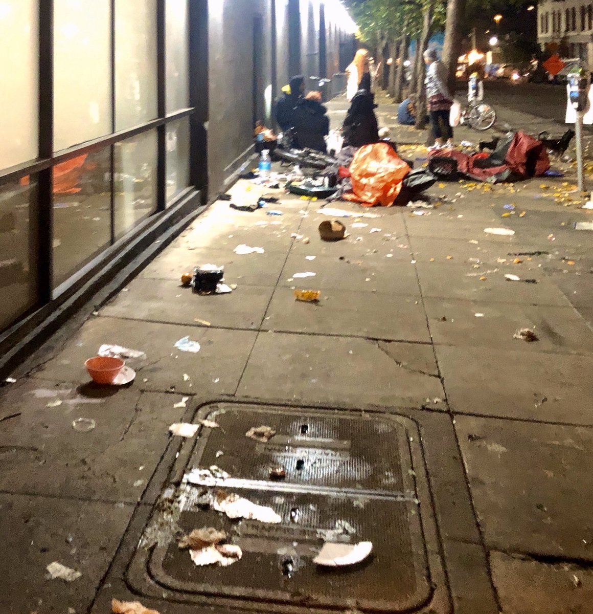sfzombienation's tweet photo. 💉💊🧟♂️🧟♀️⛺️💩 Nightmare on Market Street #SanFrancisco. How can citizens lead a normal life in #LawlessSF, #FilthySF? @LondonBreed #NonLeadership #FireBreed. @MattHaneySF You OK with this, right? https://t.co/VbP7fcA9aD