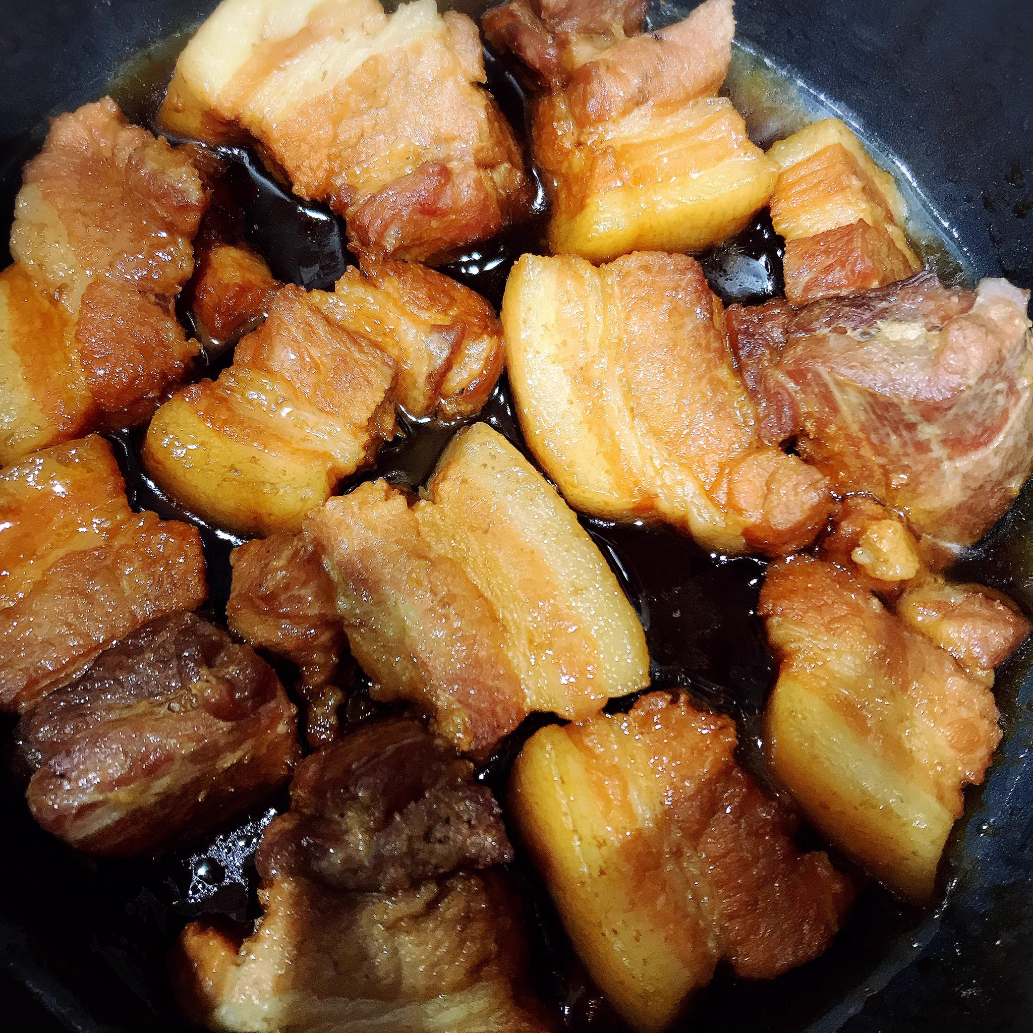お土産でもらった泡盛を持て余してたので作ったらとんでもなく美味しいものができあがってしまった🐷  