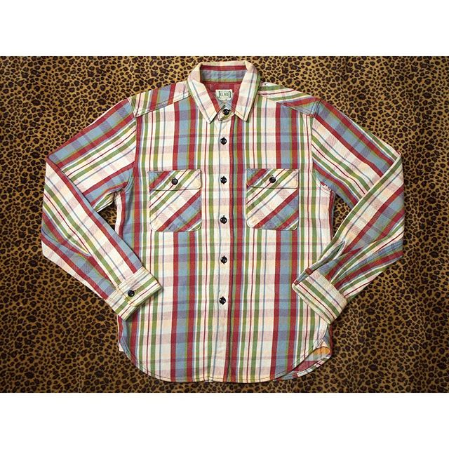 ROUTE44VINTAGE's tweet photo. 【注目商品】
本日のおすすめ商品を更新しました!
詳しくは下記のURLから当店インスタグラムをチェック☆
#宇都宮 #古着 #アメカジ
#エアロレザー #ホースハイド #ライダース
#Bootleggers #リンガーT
#JELADO #ネルシャツ
#HellersCafe #デニム #USN
https://t.co/fLoB47c6UL https://t.co/R0etAbzV4U