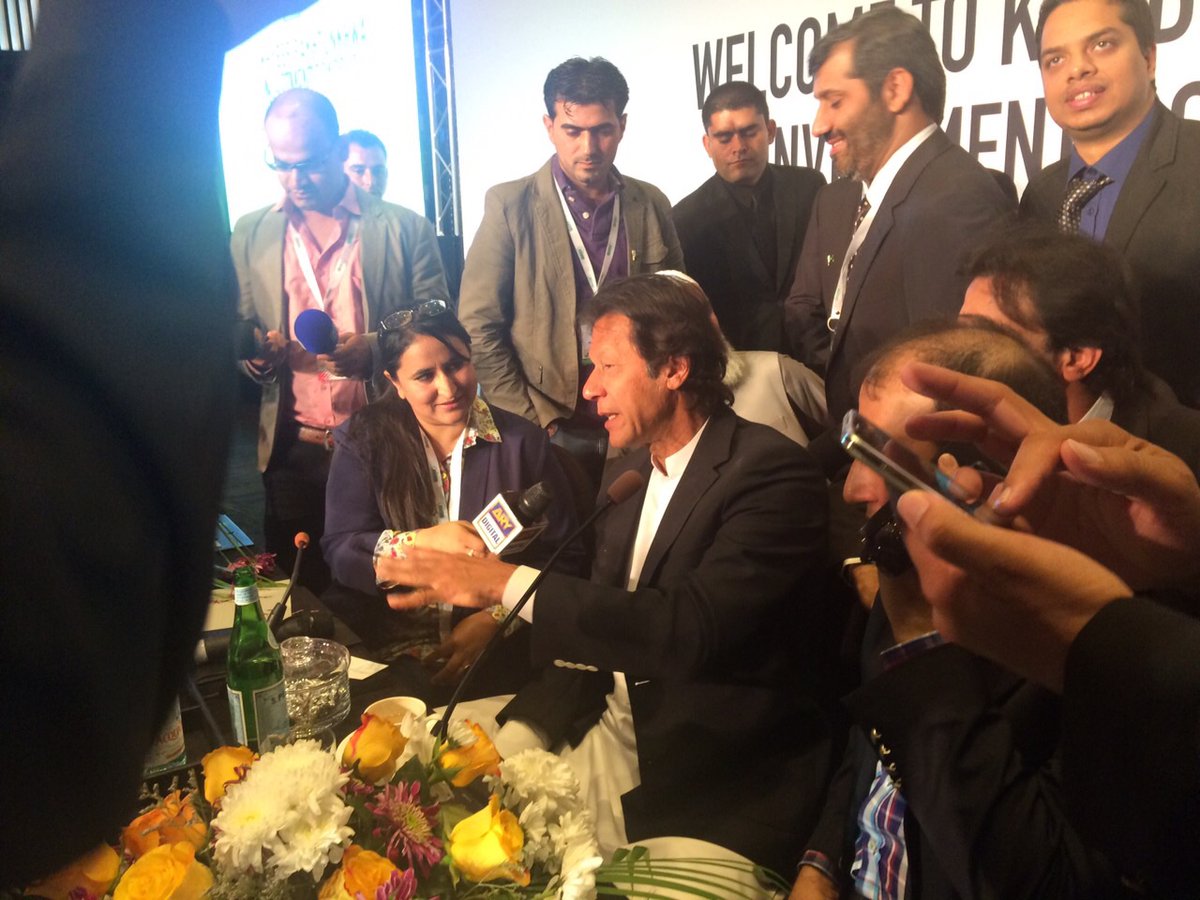 SoulessInsafian's tweet image. Once Upon a Time in #KPInvestmentShow, Captain,Asad Umer ,Naeem Ul Haq ,Chaudhry sarwar  and with #Reham (A bad dream of Our Captain).....@iKarachiwala The great