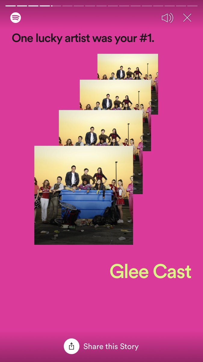 luluhal17's tweet photo. Pls don’t ask me how my mental health is #GLEE https://t.co/7TlhJjFitr