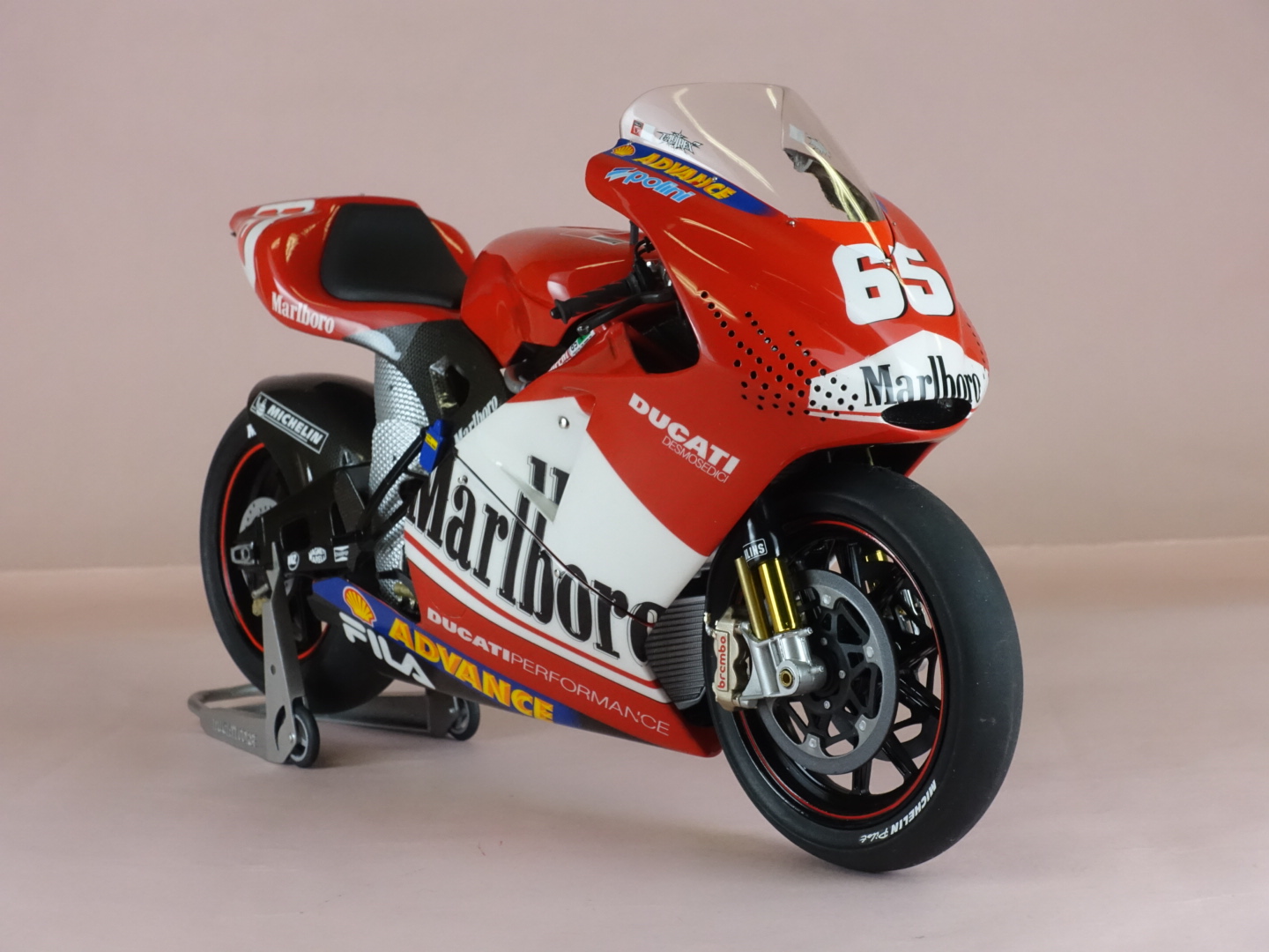 ducati desmosedici 2003