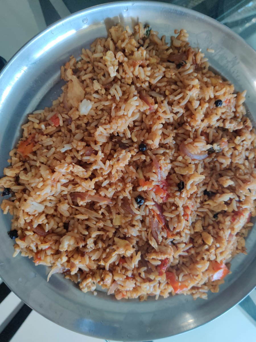 jaideepb's tweet photo. Mera breakfast today morning....Chinejee!
I made soya egg fried rice with left over rice๐๐. #Cookinme https://t.co/L2kc8wlNJI
