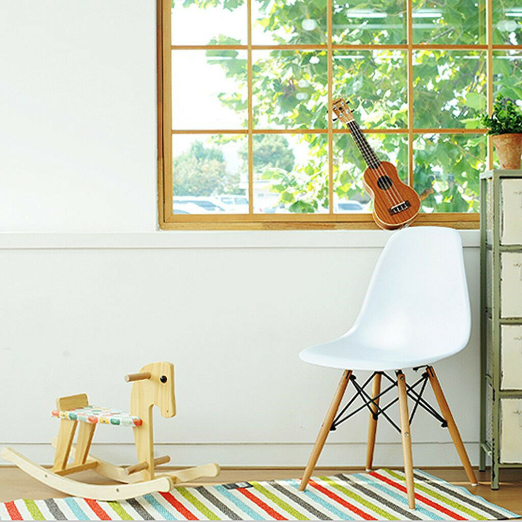 Want a good rest this weenkend? These high quality stylish chairs with ergonomic curve design and Wood legs will never fail you. Now you can get it with 10 Pounds off as a returned one. Only one available. PM us now. 
Learn more here: ebay.co.uk/itm/2531070836…