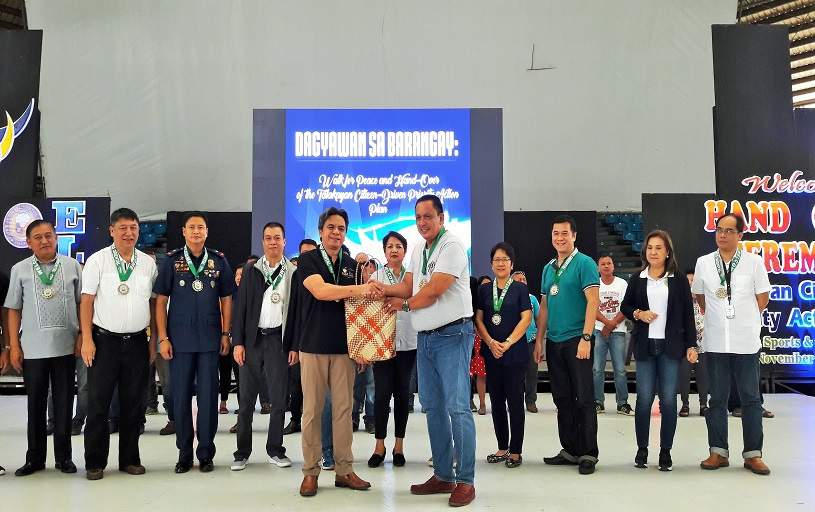 PIA7NegOr's tweet photo. NegOr turns over list of priority projects to ELCAC task forces https://t.co/1YSSU4ZGhi https://t.co/dQ9mQ6HxxV