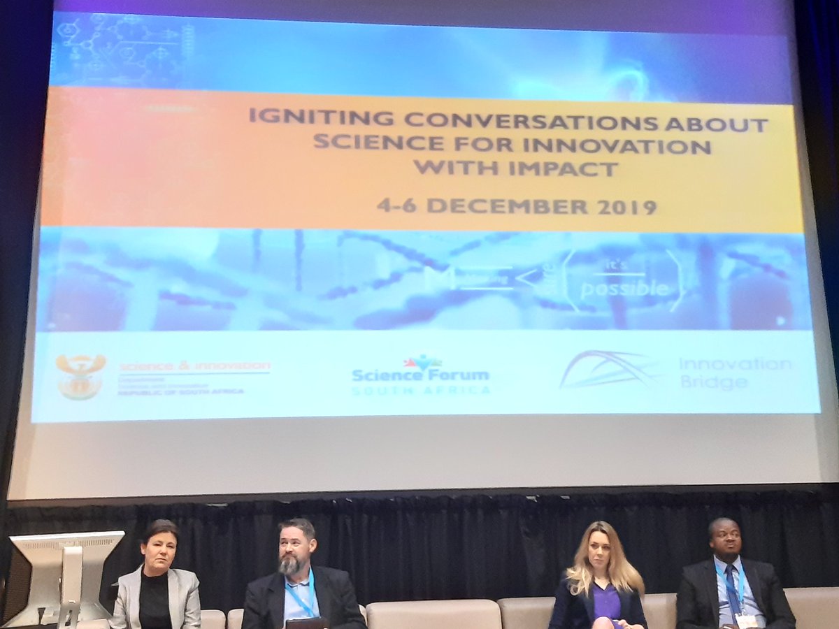 CeSTII_HSRC's tweet photo. The CEO of @HSRCza Prof. Crain Soudien introducing the session on "The role of human and social science in 4IR" at the Science Forum South Africa 2019.
#CeSTII
#IBSFSA2019 
#SFSA2019 https://t.co/FFXdoXZHRk