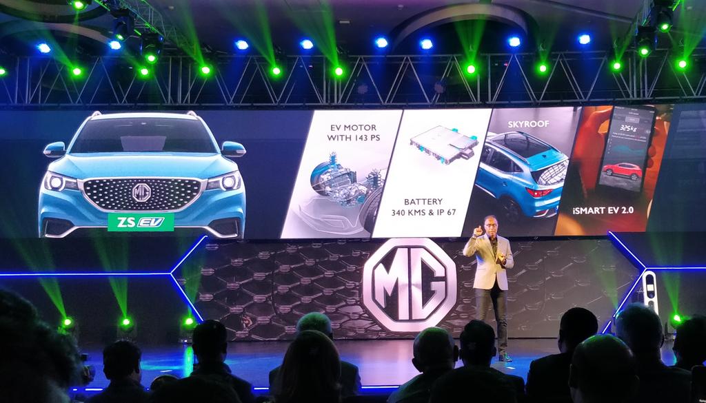 Clint__Thomas's tweet photo. Here are the key tech specs of the MG ZS EV. #ChangeWhatYouCan @MGMotorIn https://t.co/IWfH23HOy2