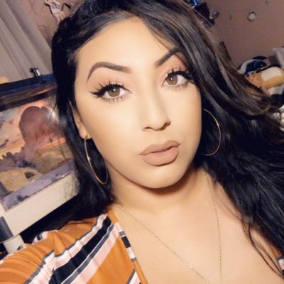 RubyIsela94's tweet photo. #NewProfilePic https://t.co/X3CsDPmfI4