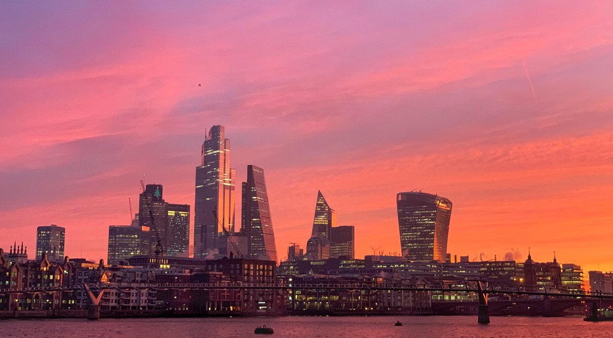 PhlH (@77phlhtchnsn77) on Twitter photo Pretty special when your morning commute to <a href="/wearebdg/">BDG architecture + design</a> delivers a view like this #Blackfriars #seacontainershouse #goodmorning Pretty special when your morning commute to <a href="/wearebdg/">BDG architecture + design</a> delivers a view like this #Blackfriars #seacontainershouse #goodmorning