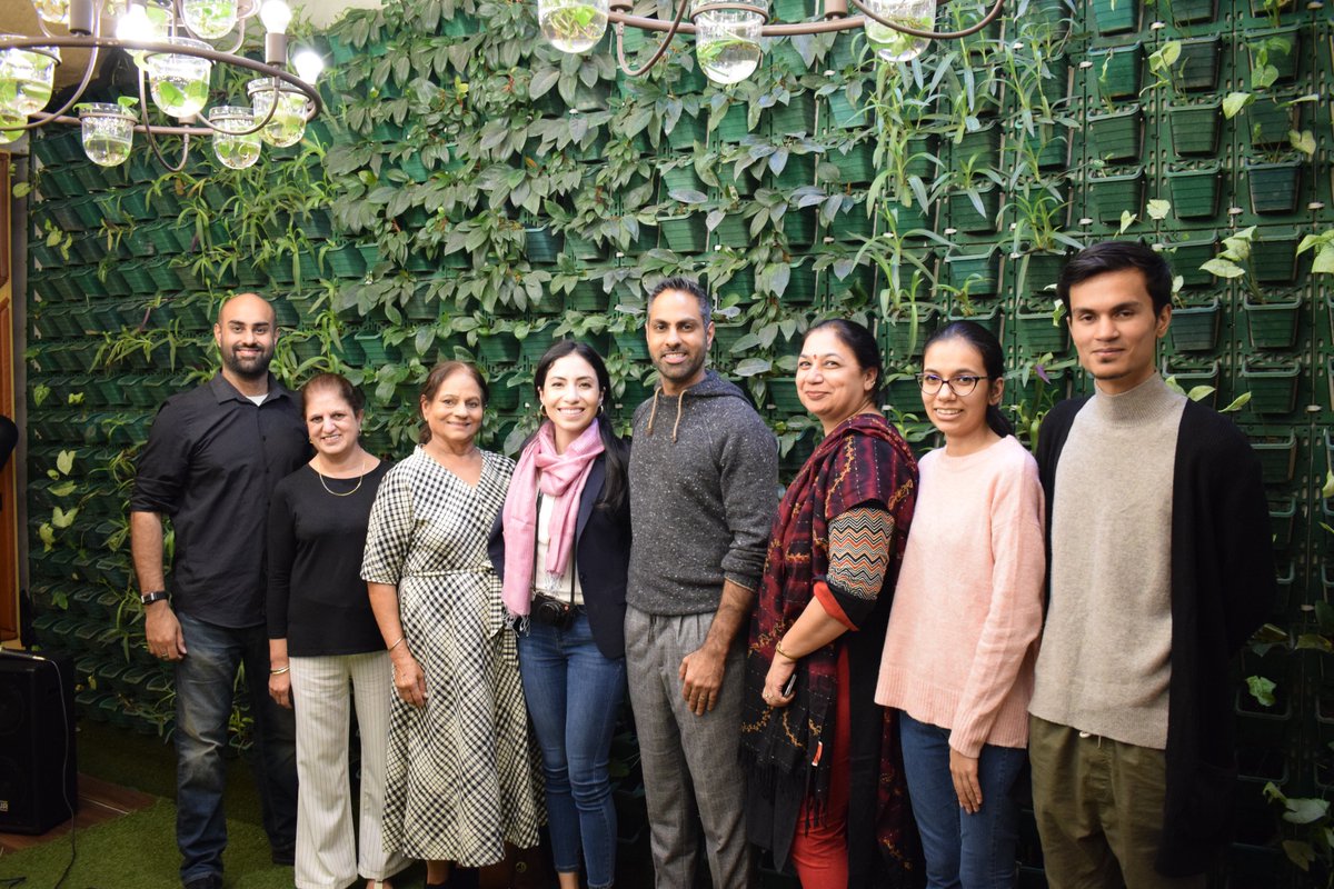innov8cowork's tweet photo. We are pleased to host Mr. Ramit Sethi, a New York Times Best Selling Author🖌 and Entrepreneur at Innov8 Ras Vilas, Saket. Do read his book 📖 ‘I Will Teach You To Be Rich’ – an inside guide to money and psychology for entrepreneurs & everyone else. #LifeAtInnov8 @ramit https://t.co/JZsHGJNqPa