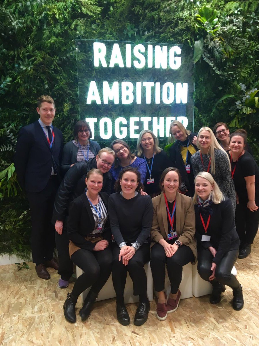 yministerio's tweet photo. Day 4 of #COP25: Intense negotiations continue in Madrid.

🔔Article 6 and ambition key words.

💪Already agreed: 2-year workplan of Local Communities and Indigenous Peoples Platform!

🤹‍♂️ #EU2019FI keeping busy coordinating the EU team.

#ClimateAction #ilmastoCOP25 https://t.co/8FUHaixdcC