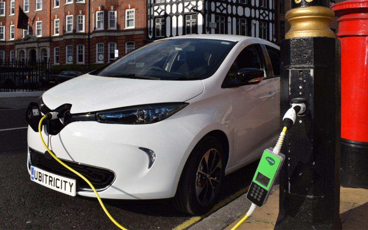 Great to get this over the line!Another step towards helping transport to decarbonise. @edfenergy is now powering @ubitricity ‘s 1,800 public chargepoints with renewable power. @edfeinnovation #ElectricCars