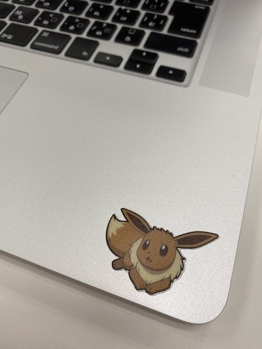 グノシーライブ ひっさびさにポケモンパン食べたらシールがイーブイで嬉しかったのでパソコンに貼った W