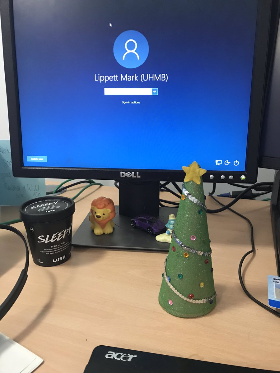 lippett_mark's tweet photo. @joaparkes #Thankyou for my #DeskTree ! #ShowKindnessAlways #ChristmasCountdown @UHMBTSafeguard π
πΌππ
πΌπ₯°ππ
πΌ https://t.co/INUbREHfUA