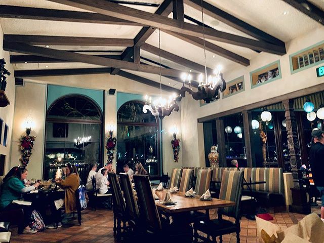 Forgot to take pictures of my food before I dug in, but this was the most spacious and relaxing dinner all week. #noscreamingkids #elbowroom #lahaciendadesanangel #mexicopavilion #epcot #wdwadults #ouryearofdisney #yearofdisney #passholderlife ift.tt/2OTfl6m