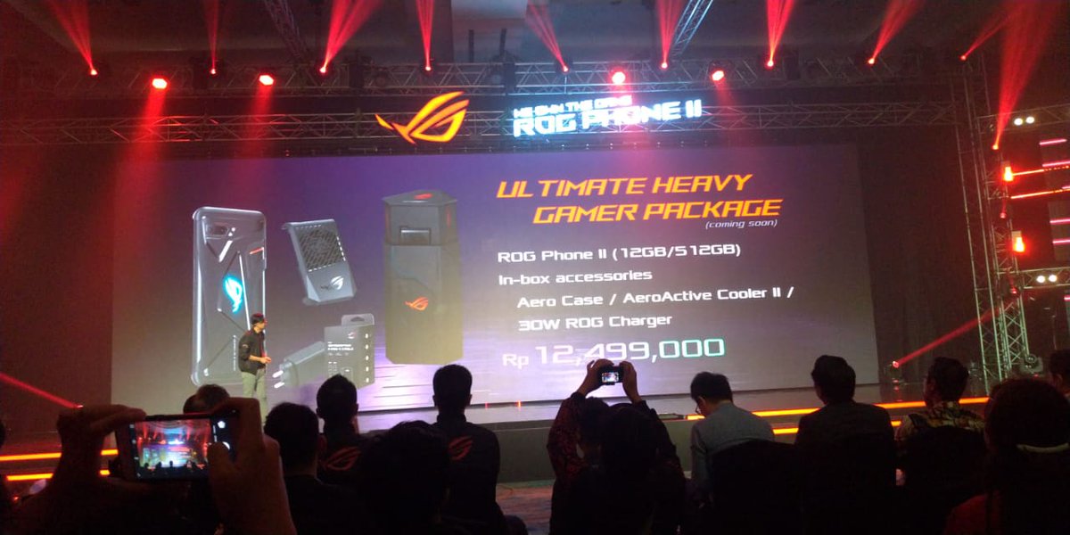 deddyhuang_'s tweet photo. Apakah harga ROG Phone II ini bikin ginjal kamu bergetar? :p kalau iya berarti kamu bukan sultan khu khu khu #HapenyaSultan https://t.co/RAEC7uhvvA