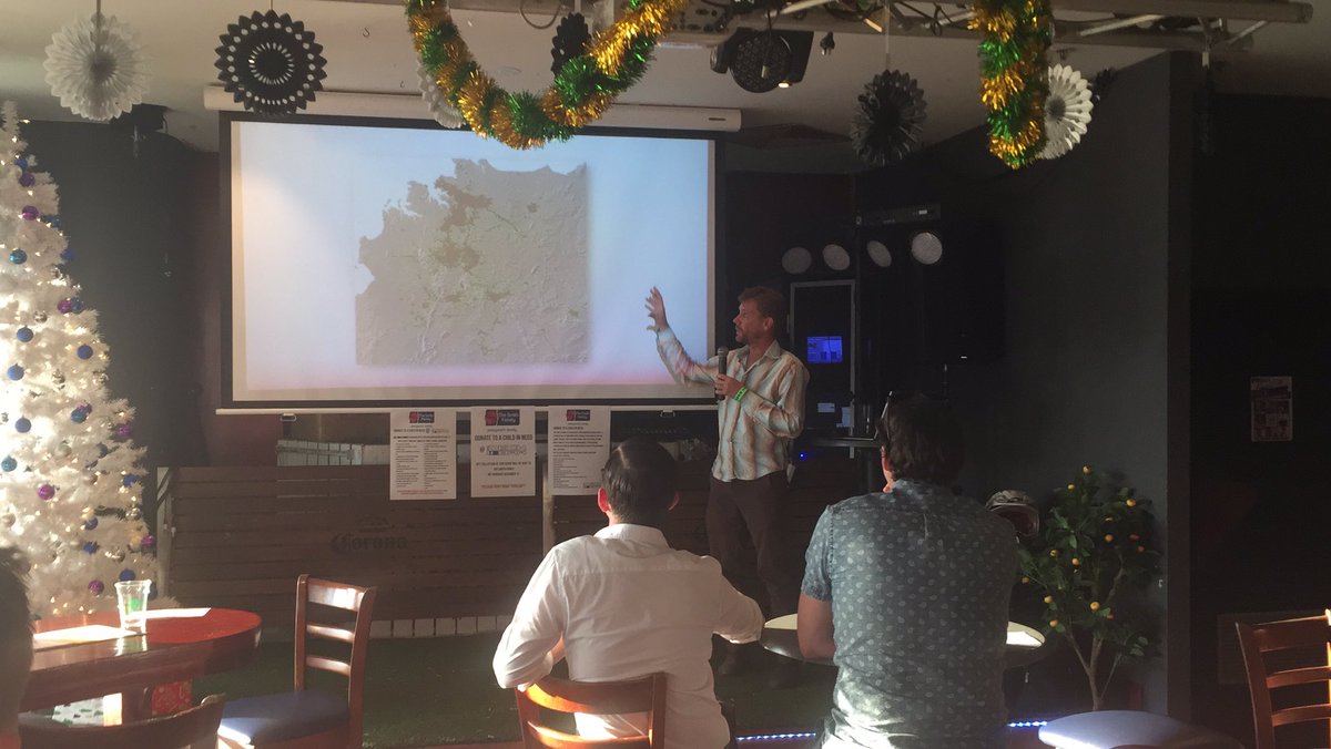 chrispy_crittr's tweet image. Agent based simulation modelling for bushfire behaviour, weed spread and even social systems