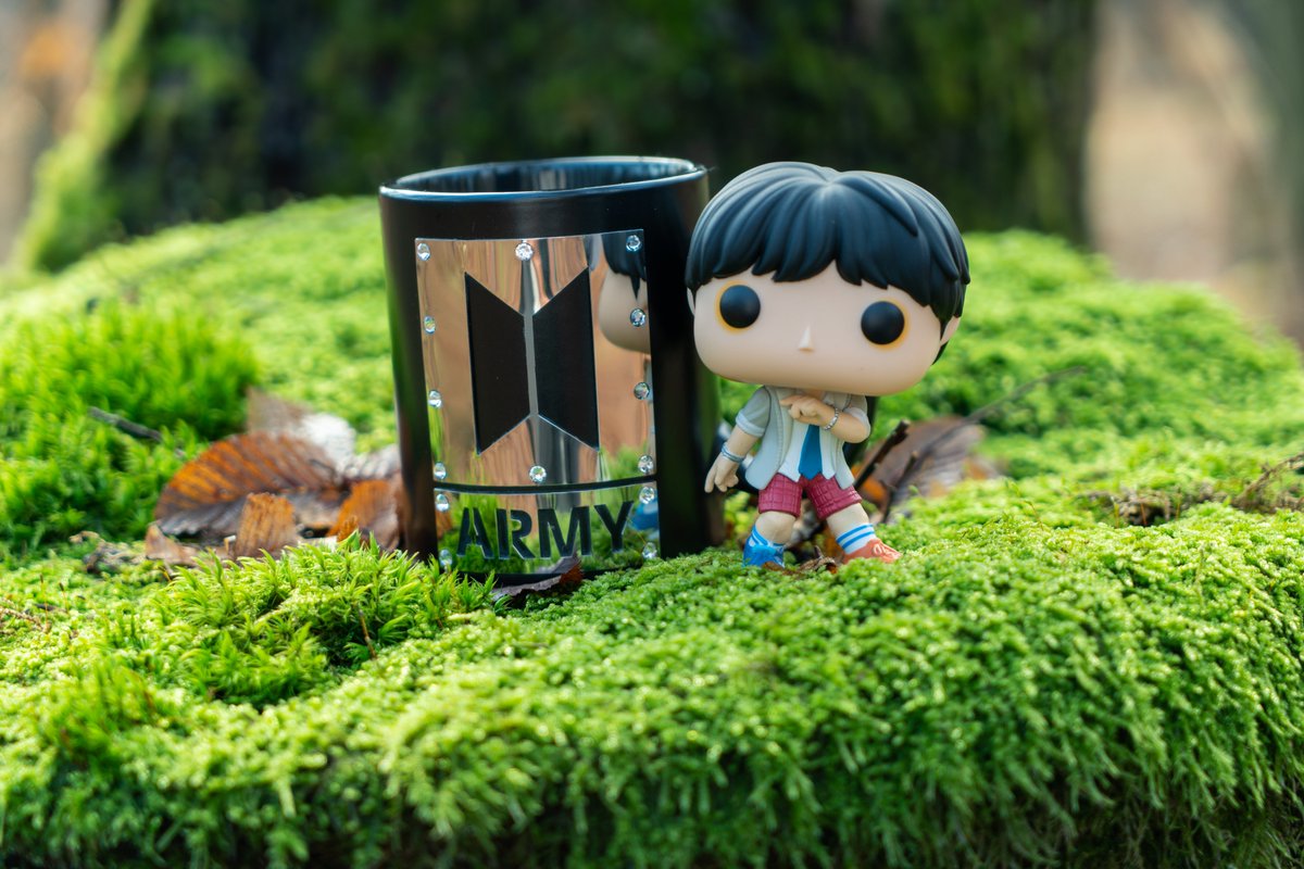 luxurymug's tweet photo. Funy picture of #BTS#Mugs https://t.co/he8EdW5eLl