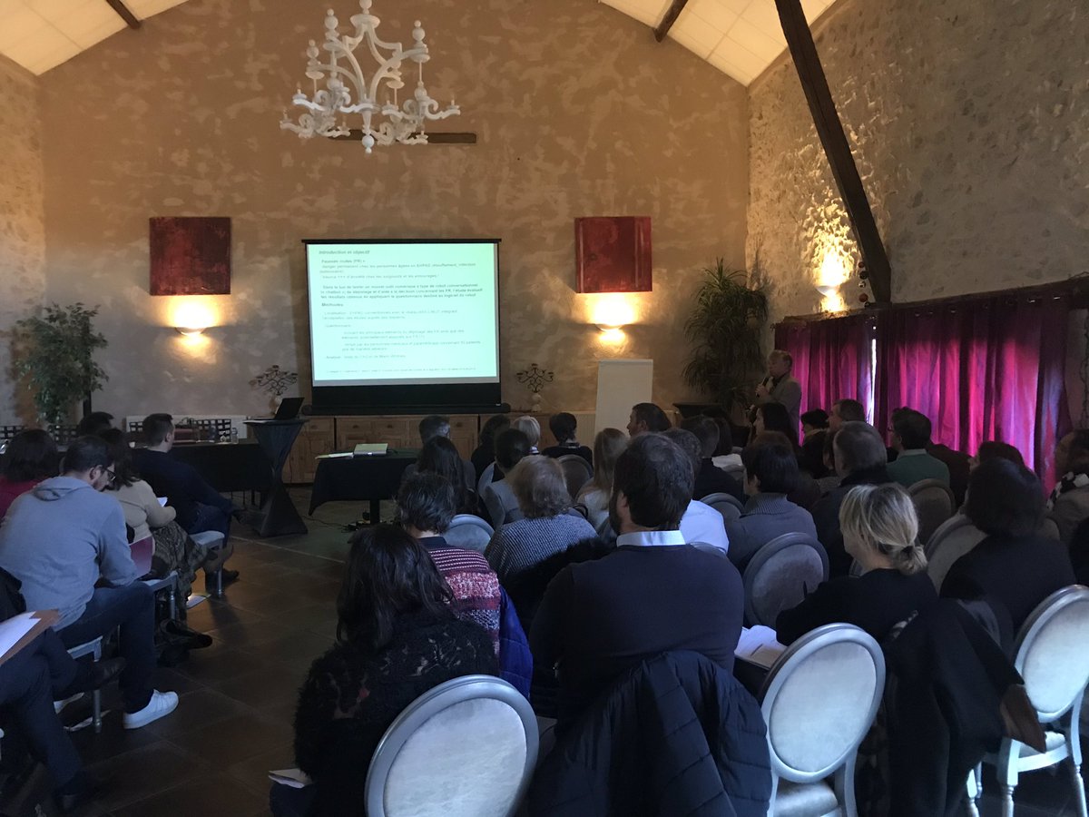 NextStep_Sante's tweet photo. Le Professeur de nutrition JC Desport #president du réseau #linut expose l’utilisation de @clinibot le premier #chatbot de #dépistage des troubles de la #déglutition dans les #EHPAD @Be_BotDesign #innovation https://t.co/Bf5XAu6sy5