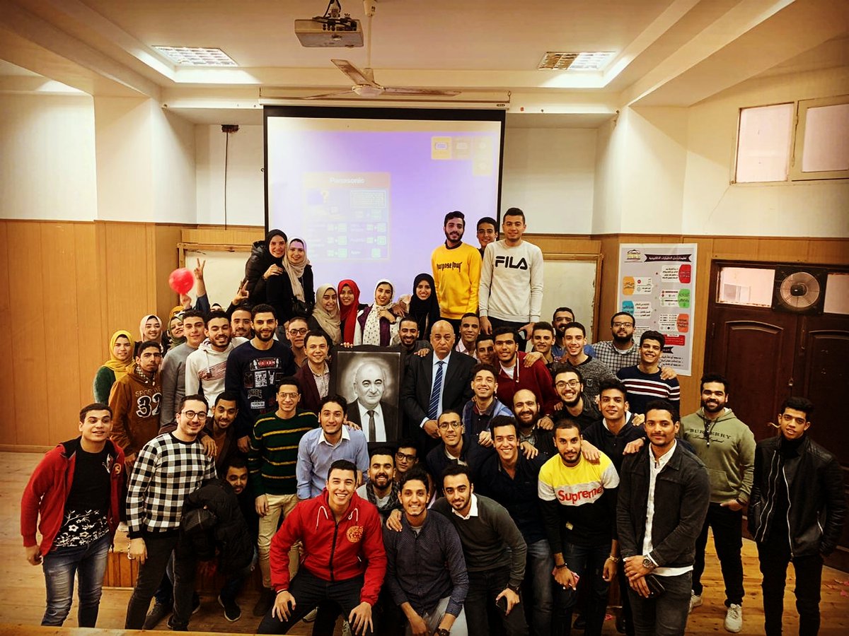 كل سنه وحضرتك طيب 💕😍
د/بهاء شبانه 🌸