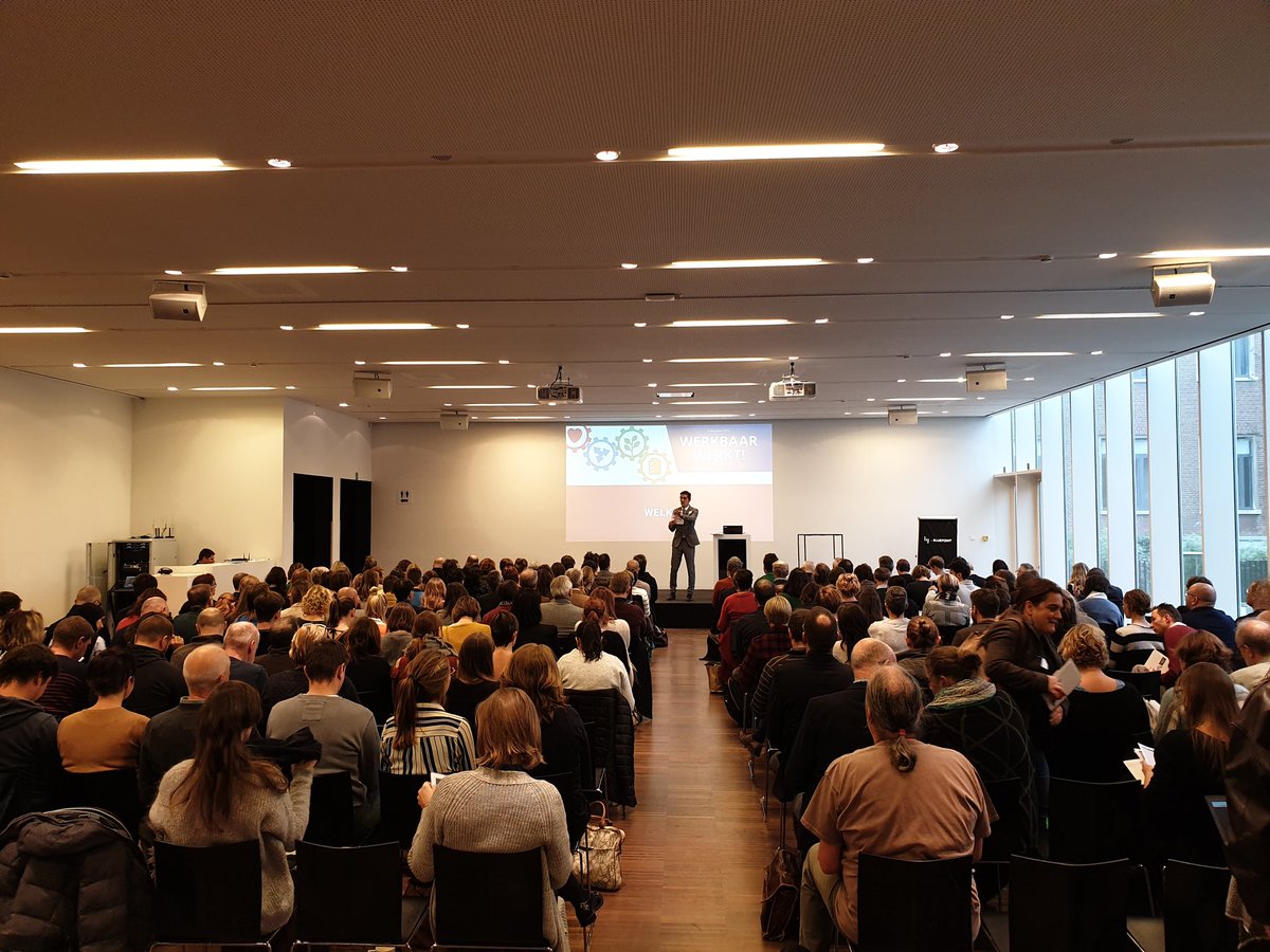 Mooie volle zaal voor ons event #werkbaarwerkt <a href="/S_E_R_V/">SERV</a> @ESFVlaanderen
