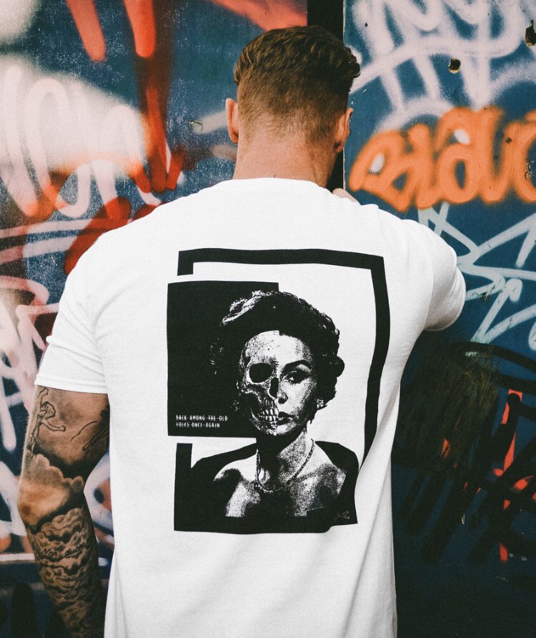 Tonight’s Sketch Challenge winner will receive this exclusive <a href="/ExtinctBeings/">Extinct Beings™</a> t-shirt!