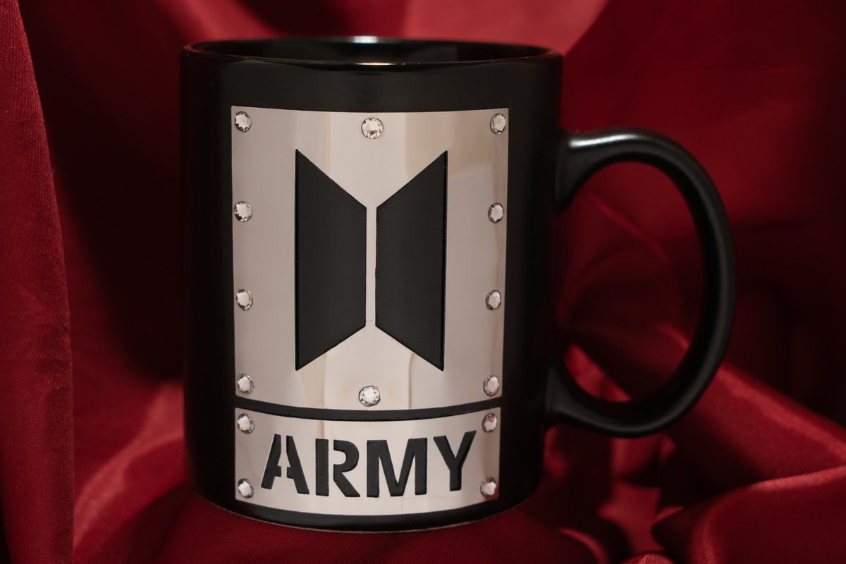 luxurymug's tweet photo. One bu one mug in#BTS#Gift box https://t.co/IprgE0Mwl6