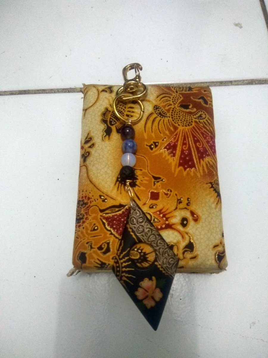 Experiment gantungan kunci