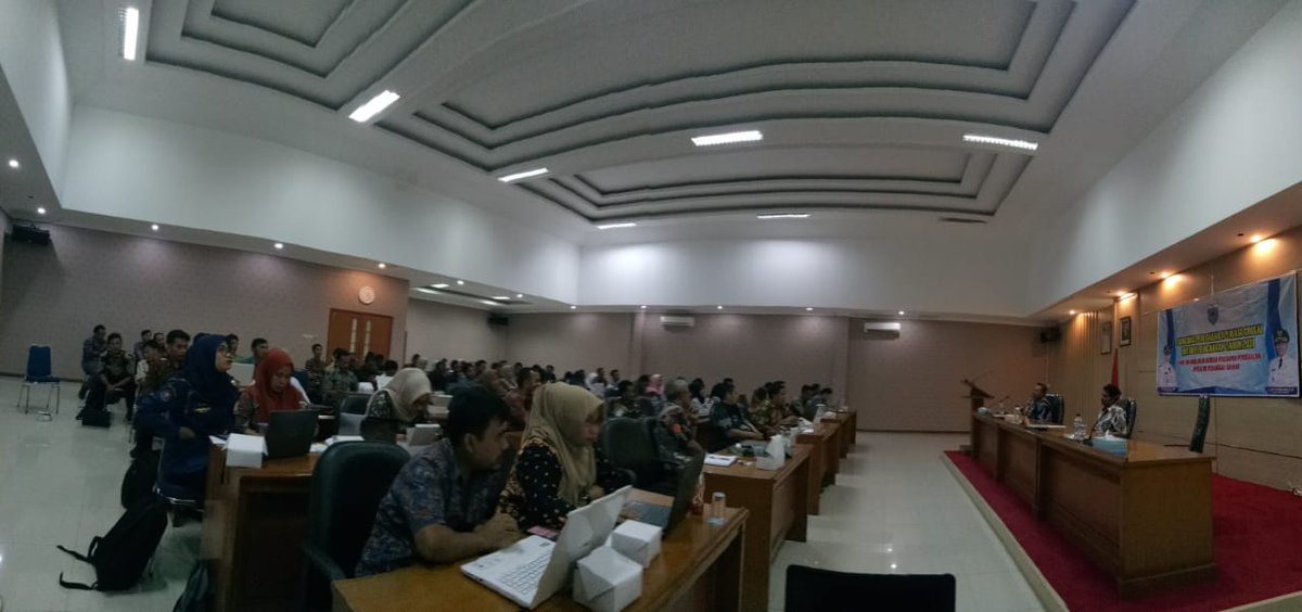 bappeda_pdg's tweet photo. Pelaksanaan launching penerapan aplikasi SIMRAL untuk Perencanaan tahun 2021, dibuka oleh staf ahli (agus sumardani) dengan narasumber dari PTIK BPPT, dilaksanakan pada hari kamis tanggal 5 desember 2019 di aula setda Kabupaten Pandeglang
@abysetiadiii #pandeglang #SIMRAL https://t.co/eeJ7VR8NQw