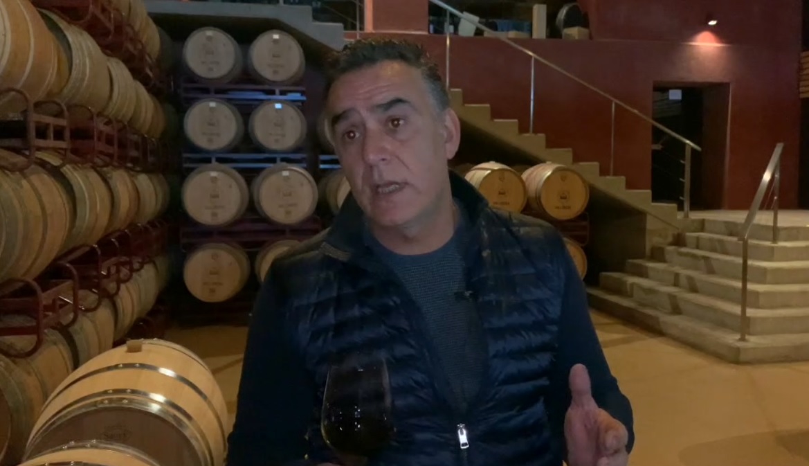 Nuestro propietario <a href="/SanVvvppp/">Javier San Pedro</a> se siente orgullo al hablar de Vallobera Colección Familiar, un vino extraordinario, que tan solo cuenta con cuatro añadas en el mercado. Su finura y perfección lo convierten en un gran exponente de nuestra bodega.

👉 bit.ly/cpleccionfamil…