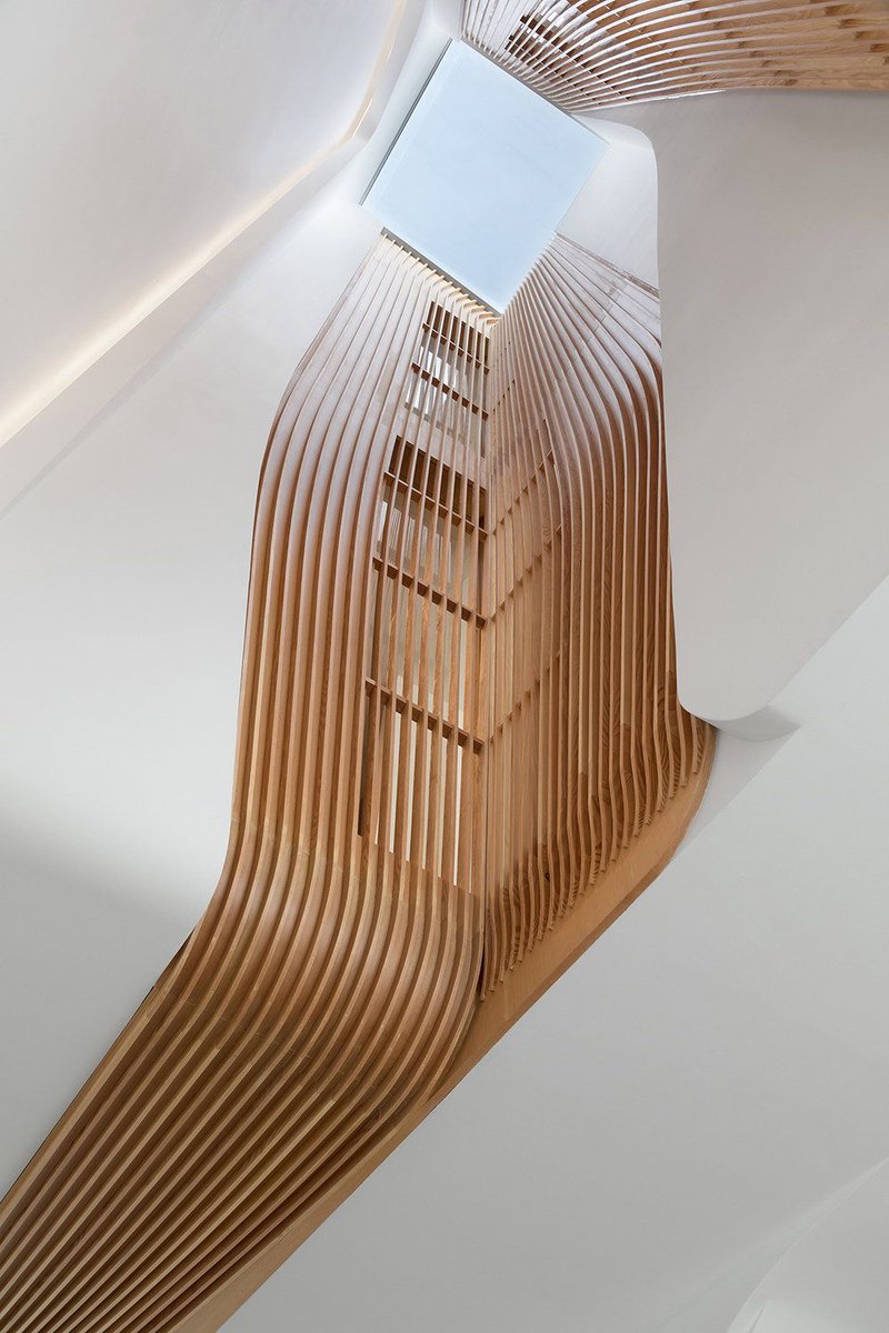 dexigner's tweet photo. FLOW Architecture, in partnership with Magrits, has extensively redeveloped a Victorian terraced house on a leafy and quiet road in Kensington, London. https://t.co/Cv7P9DZIPs
#InteriorDesign #FLOWArchitecture
Photography: NAARO https://t.co/2XW5ZzncfA