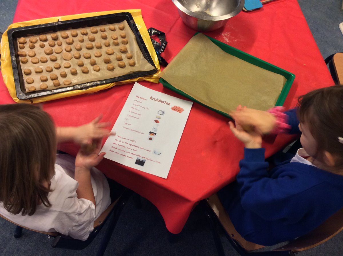BSNJSL's tweet photo. Making Kruidnoten in #jsly1
What will happen to our mixture after it has been in the oven? It certainly smells delicious! #foodtech https://t.co/qYrfdDLBk6
