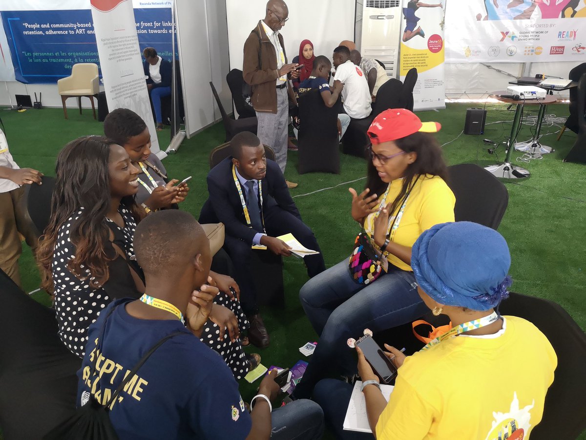 Samafouneil2's tweet photo. #young people need informations #SRHR  to ending #HIV in Africa..
@Jeune_S3  promote #ICASA2019Rwanda ..🇧🇯🇨🇫🇨🇲👏👏👏💪 https://t.co/bBAOo1S3dy