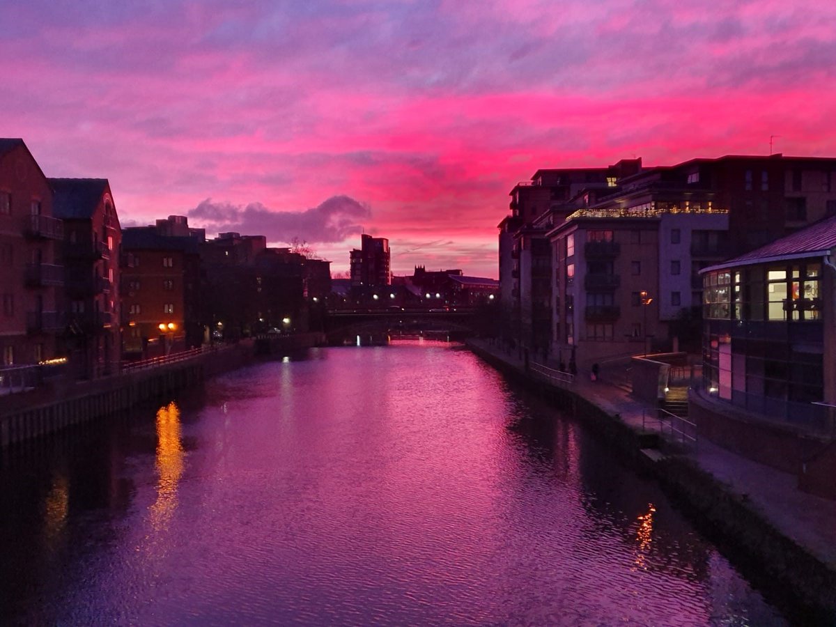 WattsLeeds's tweet photo. A beautiful #sunrise over the River Aire in #Leeds this morning. You know the old saying, red sky in morning surveyors warning! https://t.co/KM9x9Lu5fj