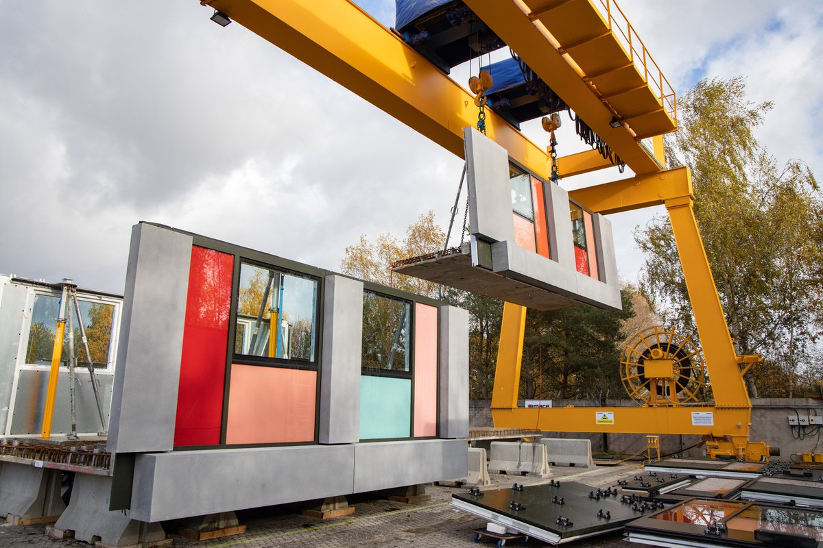 MaceGroup's tweet photo. This morning, Mace is launching a next generation construction method that will transform the way we build in the UK: High Rise Solutions. We're using HRS to build the N06 East Village towers for @getliving in Stratford. Read the story here: https://t.co/O5XvhrGskj #MaceTech https://t.co/mM5YORr3Ep