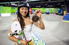 shred_of's tweet photo. Pro Skater - Lizzie Armanto Takes a Bronze in Women’s Skateboard Park at X Games Minneapolis 2019.

-Who are your favorite female skaters? 
#skateboarding #life #goskate #skategirl #skateboardingirls #gogirl #sheisgood https://t.co/OtXdGUPYwu