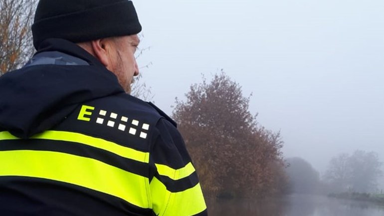 05 december 2019,  uur Vermiste man Sint-Oedenrode is overleden De 84-jarige man uit Sint-Oedenrode die sinds maandag werd vermist, is dood teruggevonden in het water van de Dommel. Dat laat de politie donderdagoctend weten...