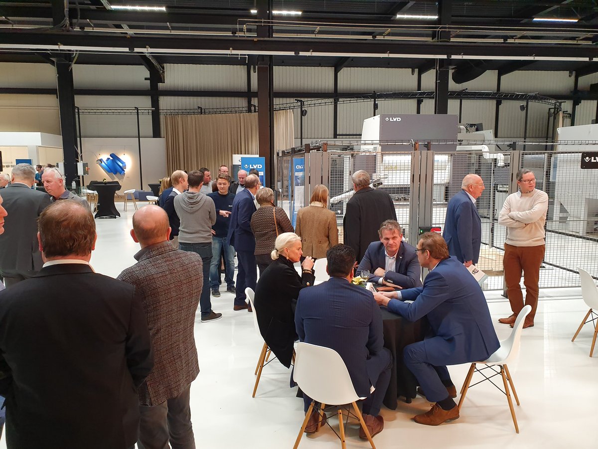 LVDCompanynv's tweet image. Thank you to the guests who visited this weeks’ #technologydays at the #LVD #XPcenter. We were pleased to host such a dynamic group. #smartfactorylive #laser #punch #bend #integrate #sheetmetal #metalwork #sheetmetalworkingmachinery #metalworkingsolutions