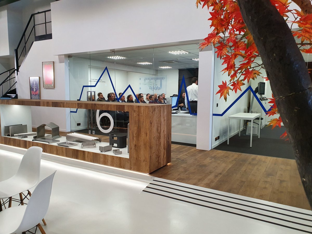 LVDCompanynv's tweet image. Thank you to the guests who visited this weeks’ #technologydays at the #LVD #XPcenter. We were pleased to host such a dynamic group. #smartfactorylive #laser #punch #bend #integrate #sheetmetal #metalwork #sheetmetalworkingmachinery #metalworkingsolutions