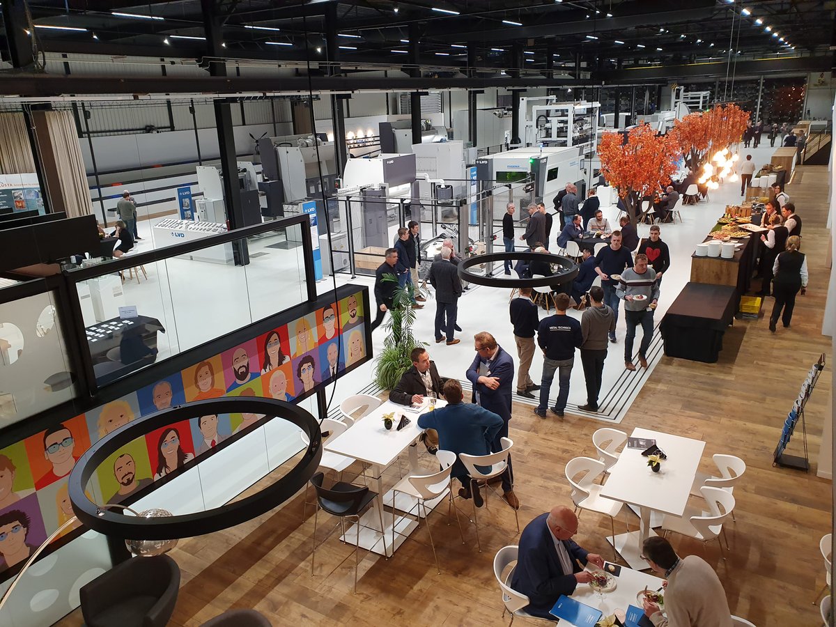 LVDCompanynv's tweet image. Thank you to the guests who visited this weeks’ #technologydays at the #LVD #XPcenter. We were pleased to host such a dynamic group. #smartfactorylive #laser #punch #bend #integrate #sheetmetal #metalwork #sheetmetalworkingmachinery #metalworkingsolutions