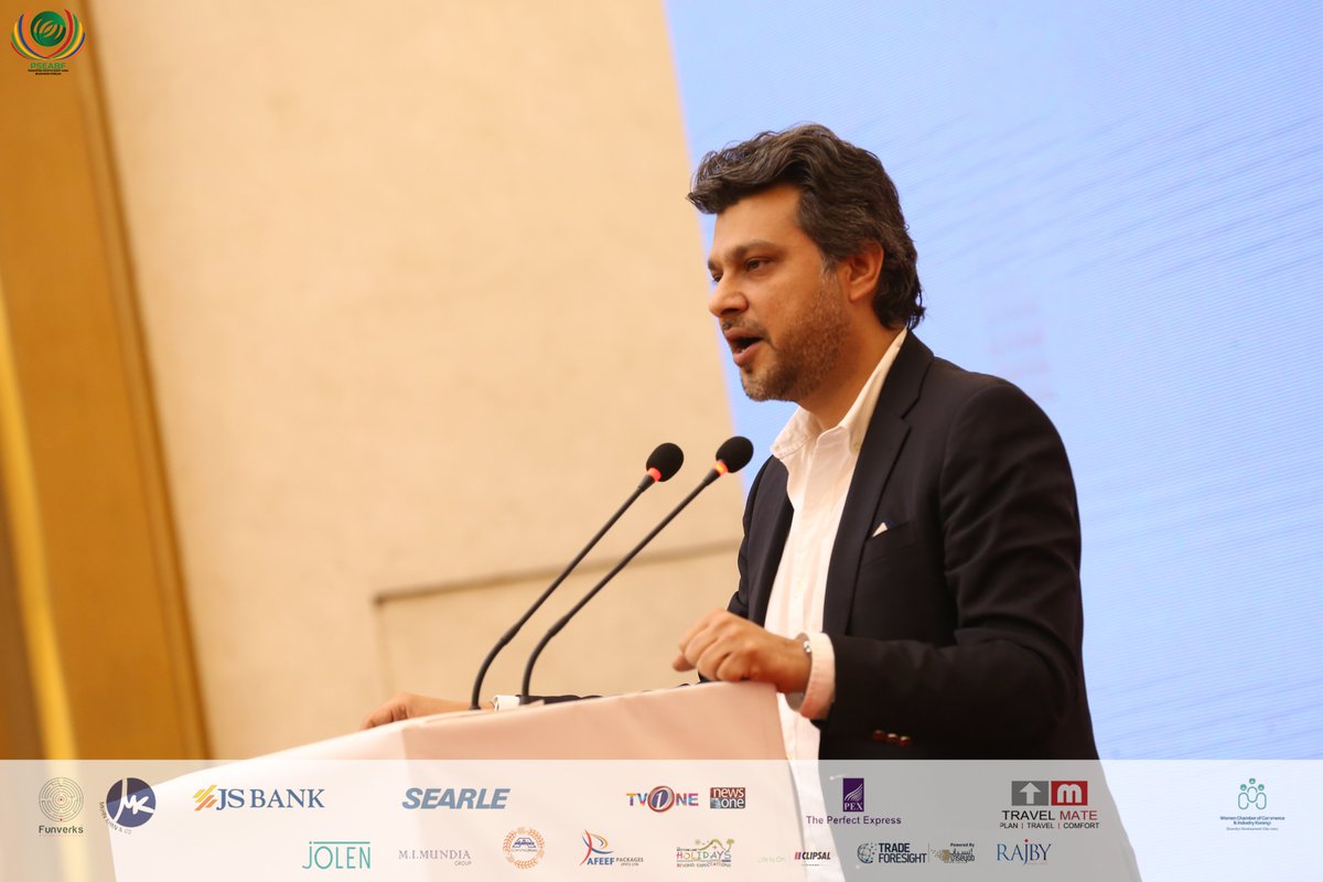 PSEABF's tweet photo. Mr. @fksquared CEO SEED Venture addressing the audience at Pakistan South East Asia Business Forum , International Business Conference 2019 # PSEABF2019 # IBC2019 # Karachi https://t.co/IA3PnT32de