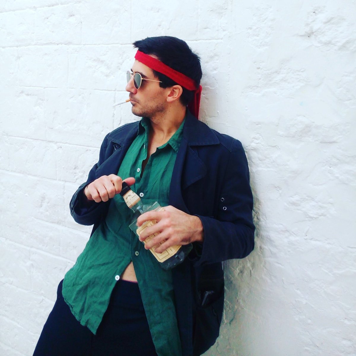 FoolsCap_T's tweet photo. Danilo Sekic , French performer , will also be playing with us in...

“Attachés”
12th and 13th December 
20:30
At @EspaceBeaujon , Paris.
Tickets on sale : https://t.co/hSryeCT1I2 
#vice #dependency #attachment #performance #dancetheatre https://t.co/sC8PERSPjx
