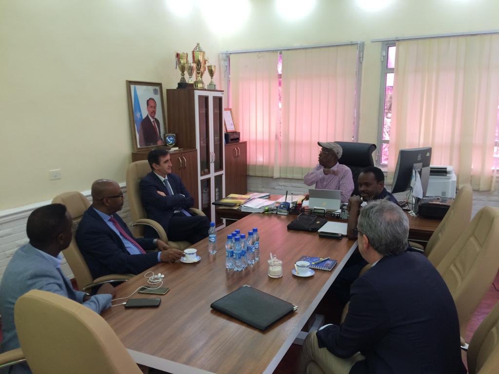NBerlangaEU's tweet photo. Port authority in Mogadishu. The main entry gate for trade and exchanges. The modernisation of facilities is key to accompany economic growth. The EU is happy to support ongoing negotiations for long term plans of port development https://t.co/gygEXbfMCg