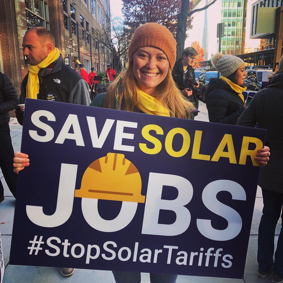 kendra_hubbard's tweet image. Today I’m in our nation’s capitol to support #solar workers across the country. Solar employs ~260,000 Americans.  #stopsolartariffs @Unirac @SEIA