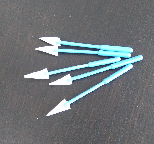 PVA Spears - For foreign body removal, everting lids, removing excess tears for eye exam, prep eye for plugs - Pack 10 £5.00
SpecialisedOphthalmicServices.com