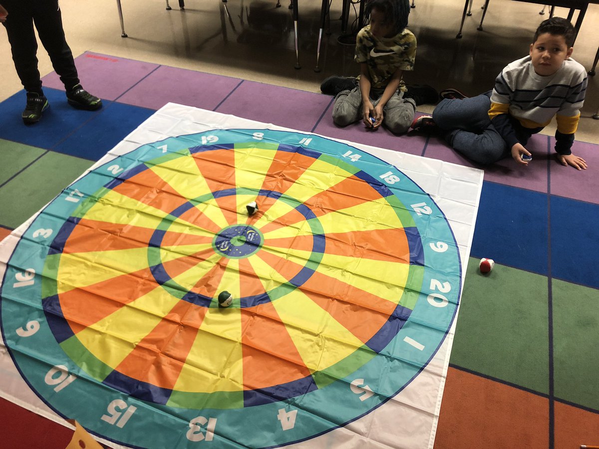 MESmath_tech's tweet image. 3rd Math Club students engaged in math movement by playing darts. Mental math by adding, doubling and multiplying. #mathmovement @MabletonES @CobbMathDept