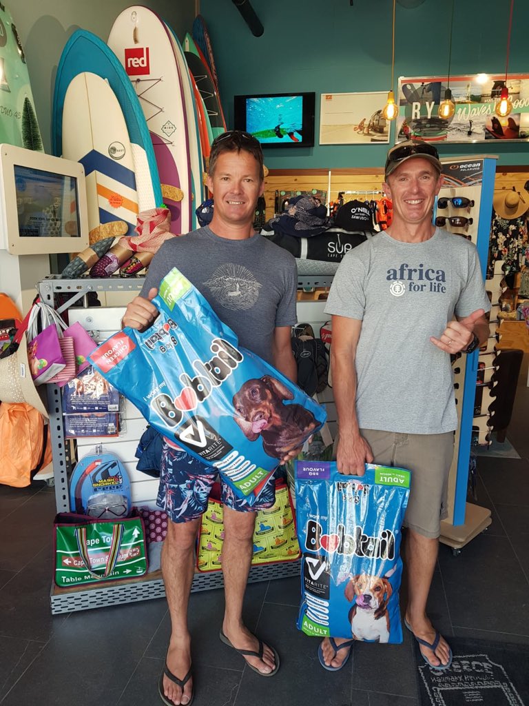 helpingthepaw's tweet photo. Thanks to the totally awesome SUP Cape Town who never disappoints! #helpingthepaw #sup #supcapetown #supsouthafrica #petfood #dogsofcapetown https://t.co/08GHJBa7AV